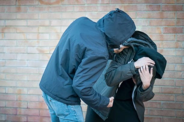 У Польщі чоловік напав на українця через мову: чим закінчилось