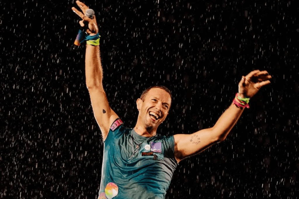 Кріс Мартін із Coldplay зробив заяву про Путіна і зганьбився на сцені