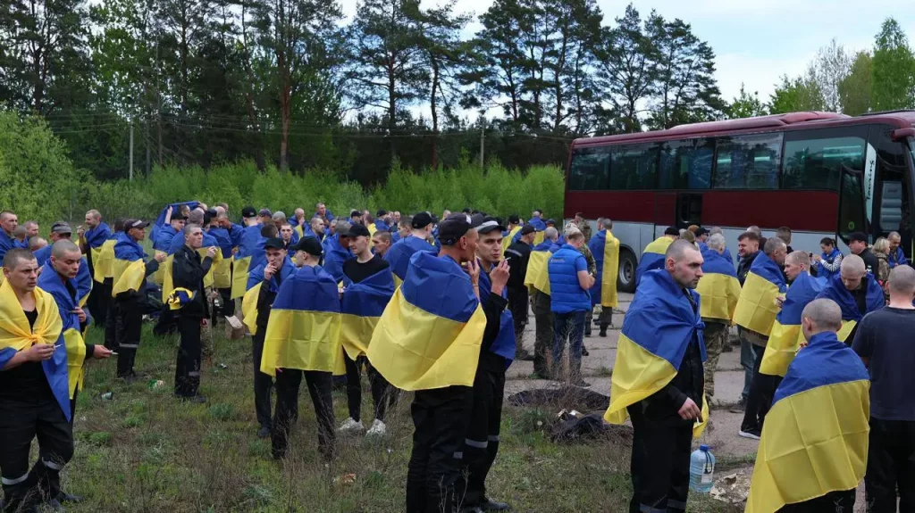 Наші – вільні. Наші – вдома: відбувся новий обмін полоненими