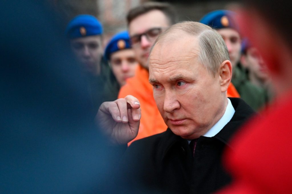 Зачем Кремль пугает войной на 20 лет: ответ эксперта