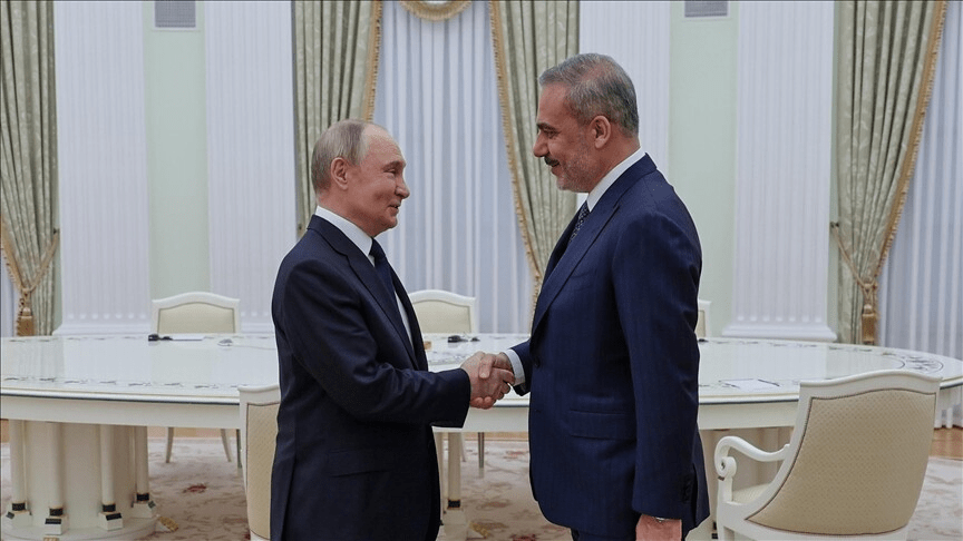Турецький міністр закордонних справ у Москві: чи вдасться зупинити війну в Україні?