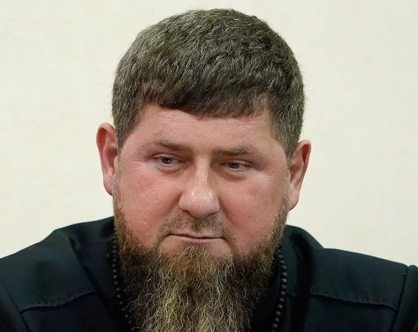 Слухи о болезни правдивы? Кадыров просит об отставке