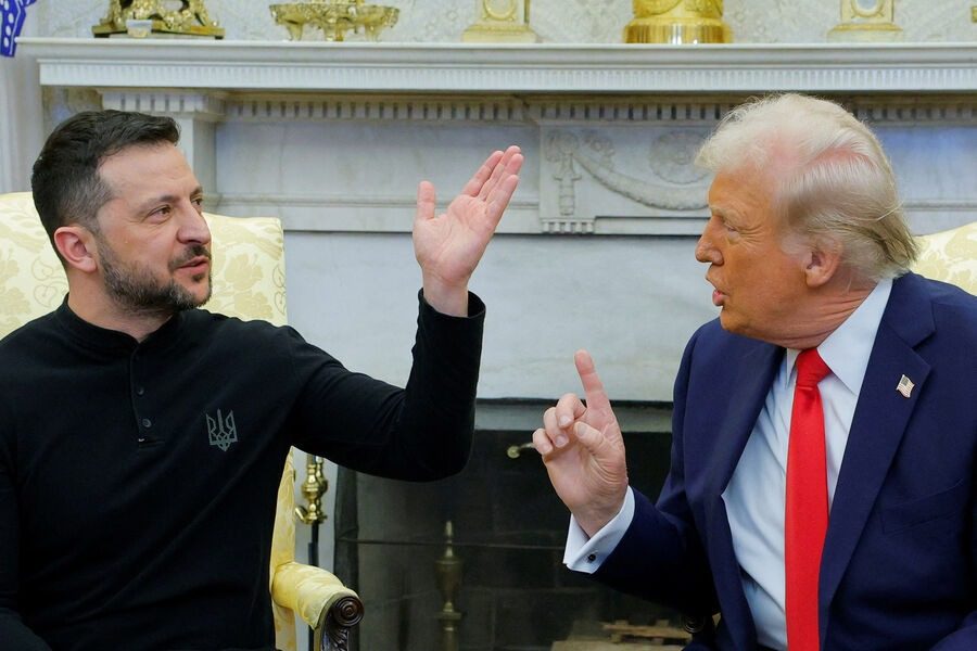 «У тебя нет карт»: самые скандальные цитаты Трампа за 100 дней
