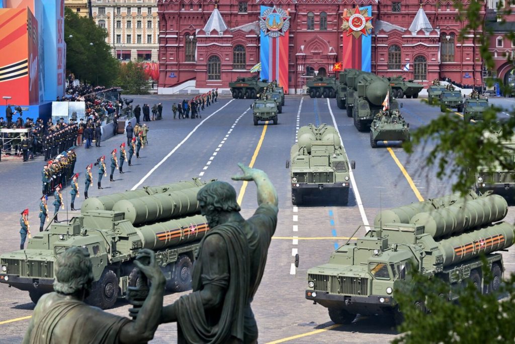 Может ли Украина ударить по Красной площади 9 мая