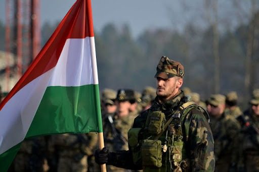 Венгрия готовится к войне: оппозиция слила разговор в Минобороны