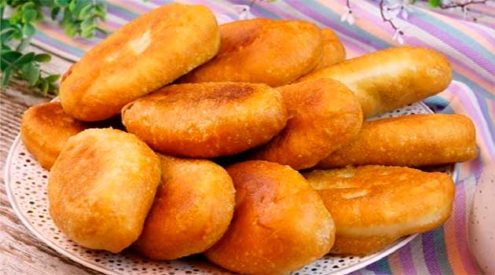 Смажені пиріжки, які смачніші за ті, що на ринку: кулінарка поділилася простим рецептом
