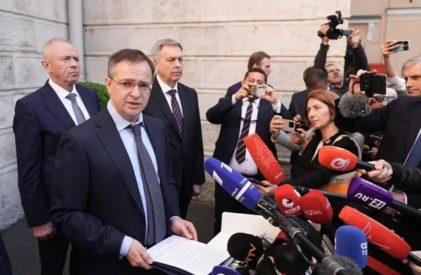 Делегация РФ оконфузилась: журналист ударил по Путину