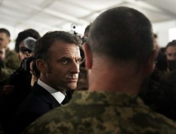 Неожиданная реакция Макрона на просьбу военного ВСУ