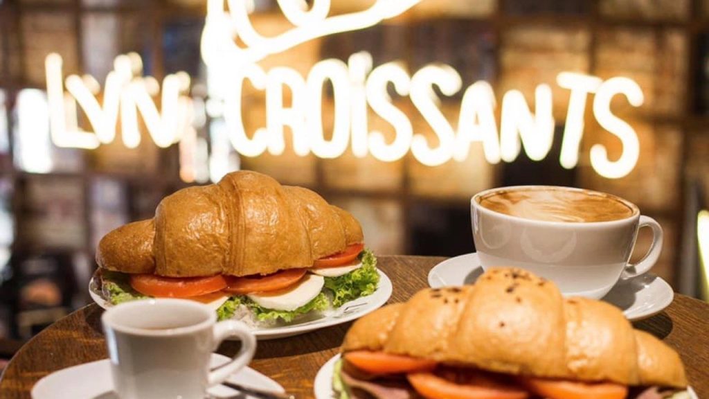 Lviv Croissants открылся в Южной Корее: украинцы шутят об «АТБ и Пузатой хате»