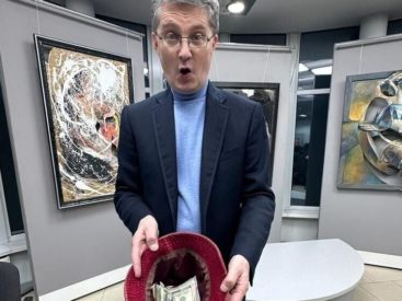 Найбільше у Кондратюка. Яку пенсію отримують наші артисти