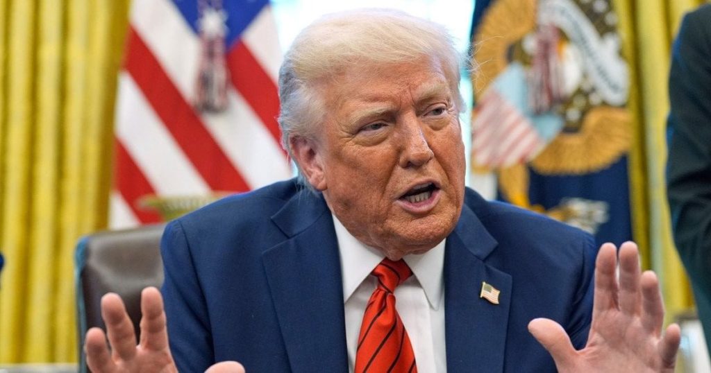 ЕС и Британия ввели новые санкции против РФ без США: ответ Трампа