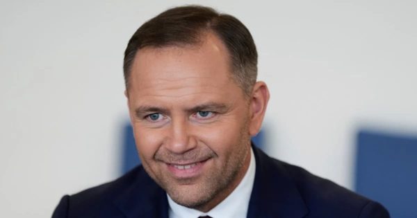 Польща закликає до перерахунку голосів через результат Навроцького