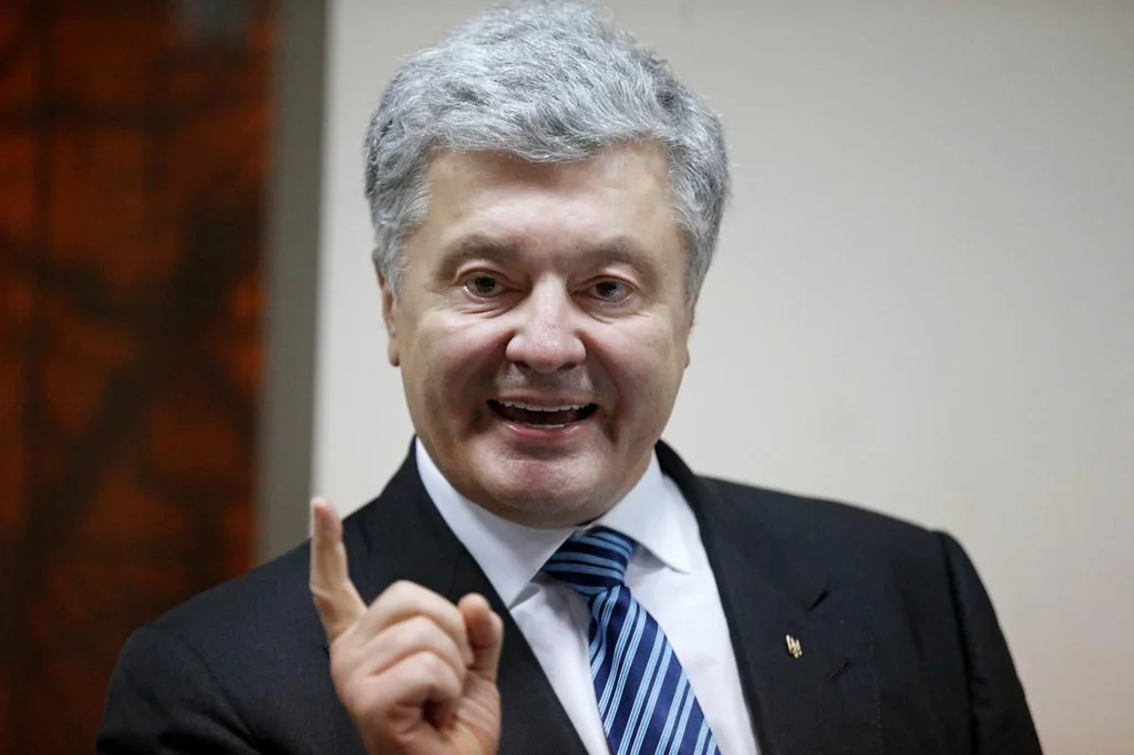 Порошенко обвиняется в пиаре на новых укреплениях, несмотря на скандалы с предыдущими, говорит военный