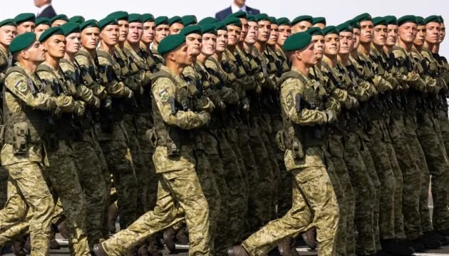 Нардеп: Лише кожен п'ятий військовий служить на лінії фронту в Україні