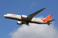 Невдача знову наздоганяє Air India: екстрене повернення літака в Гонконг