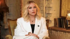 Блогерка Монро ділиться секретами заробітку в умовах війни