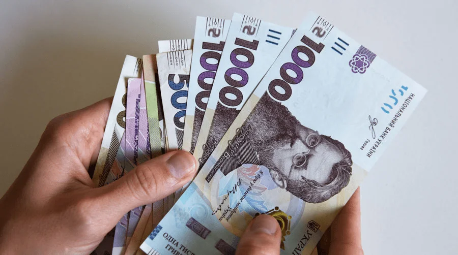 Пенсионные выплаты для украинских депутатов: кому и сколько начислят в 2025 году