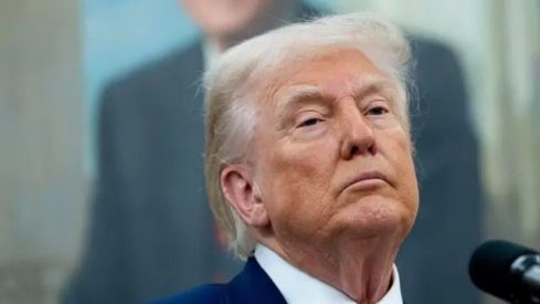 Известно, как отреагировал Трамп на удары СБУ по самолетам РФ