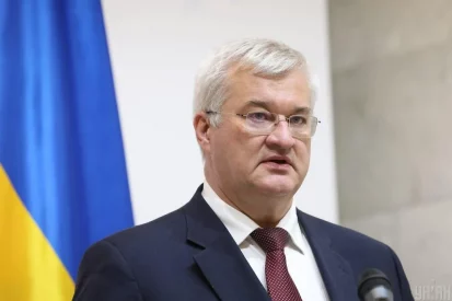 МЗС України запроваджує онлайн-сервіс для нотаріальних послуг у 40 країнах: зручність для українців за кордоном