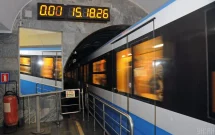 Нічна атака в Києві: пошкоджено станцію метро, обмежено рух на червоній гілці