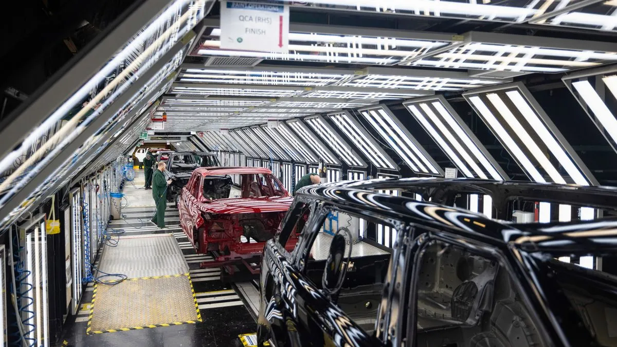 Jaguar Land Rover продолжают остановку производства после кибератаки