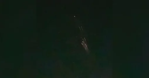 Після того, як космічне сміття Starlink освітлило небо над Канадою, небезпеки немає