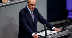 Німецький політик Мерц попереджає, що Європа ризикує стати економічною маріонеткою США та Китаю
