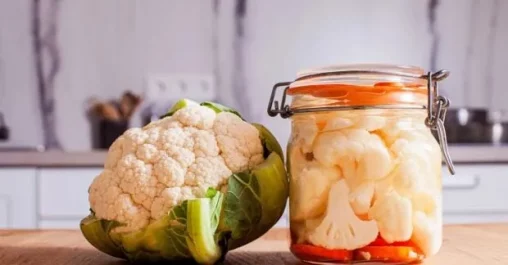Как приготовить хрустящую маринованную цветную капусту: три проверенных рецепта