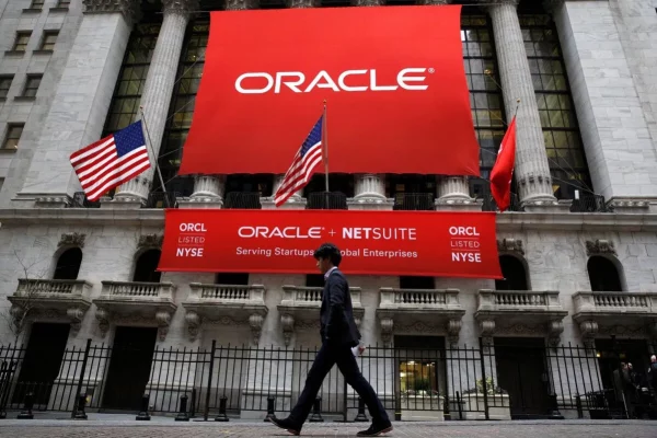 Oracle планує залучити до 50 мільярдів доларів для розвитку хмарних сервісів