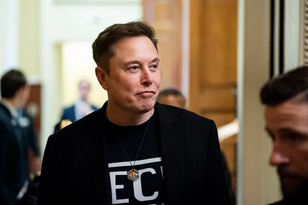 SpaceX планирует вывести на орбиту миллион спутников для поддержки ИИ